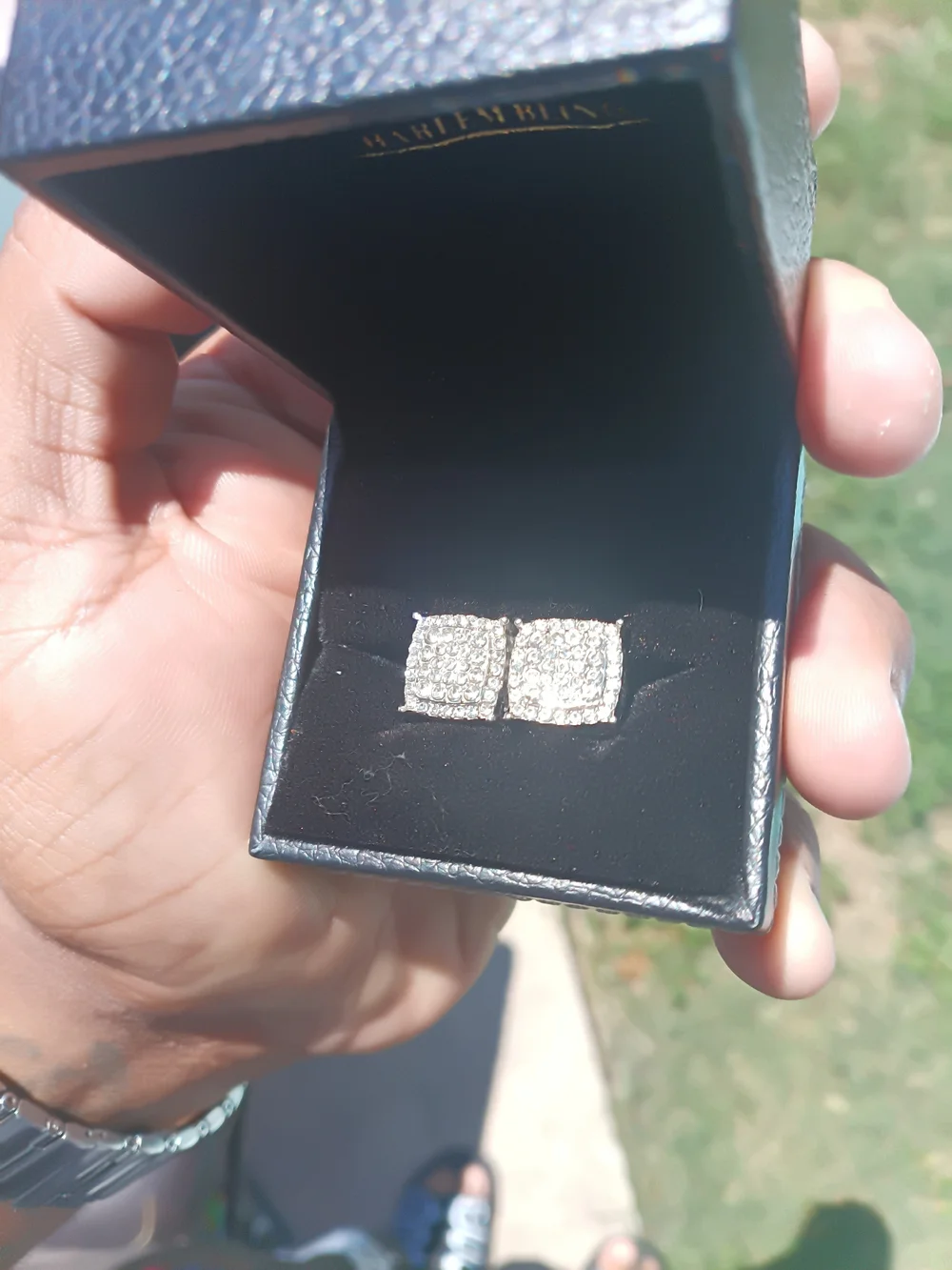 N/A square pave
